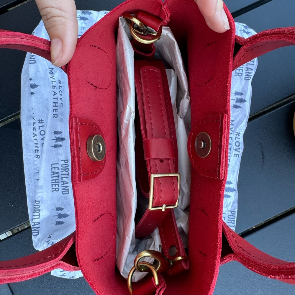 Portland Leather Vibrant Red Mini Bag - Picture 4 of 5